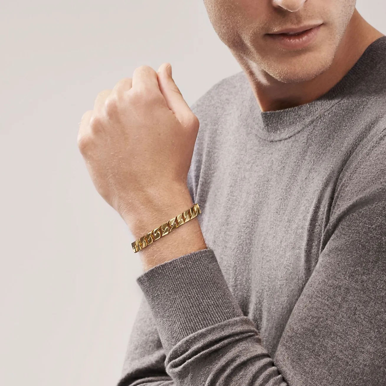 Tiffany & Co. Bracelet in 18k gold, medium. | ^ Bracelets|Men's Jewelry