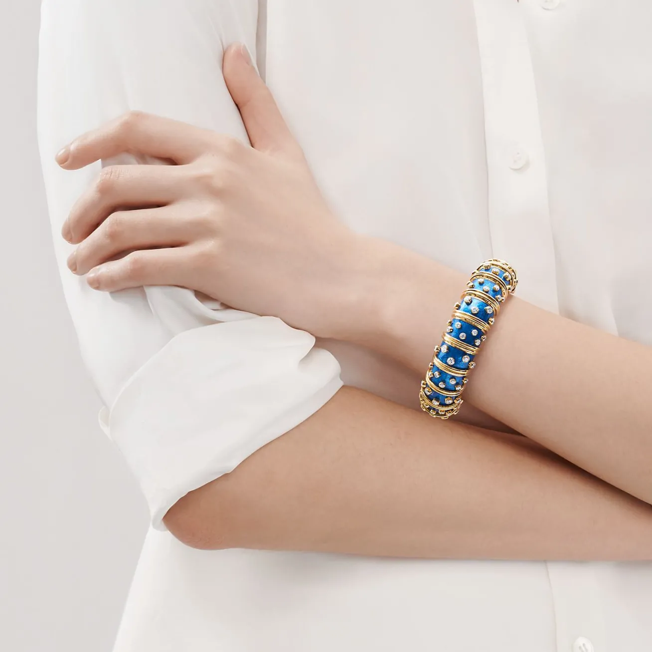 Tiffany & Co. Bracelet in Yellow Gold with Light Blue Enamel and Diamonds | ^ Bracelets|Gold Jewelry