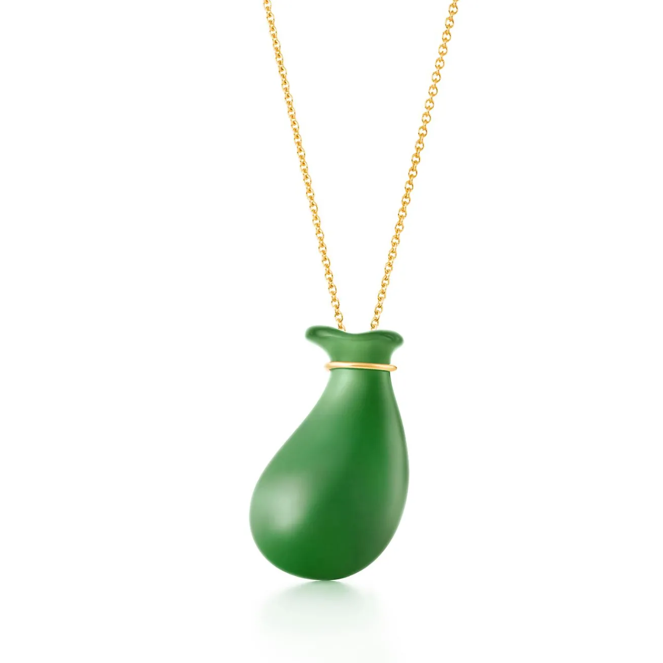 Tiffany & Co. Elsa Peretti® Bottle jug pendant in green jade on an 18k gold chain. | ^ Necklaces & Pendants|Gold Jewelry