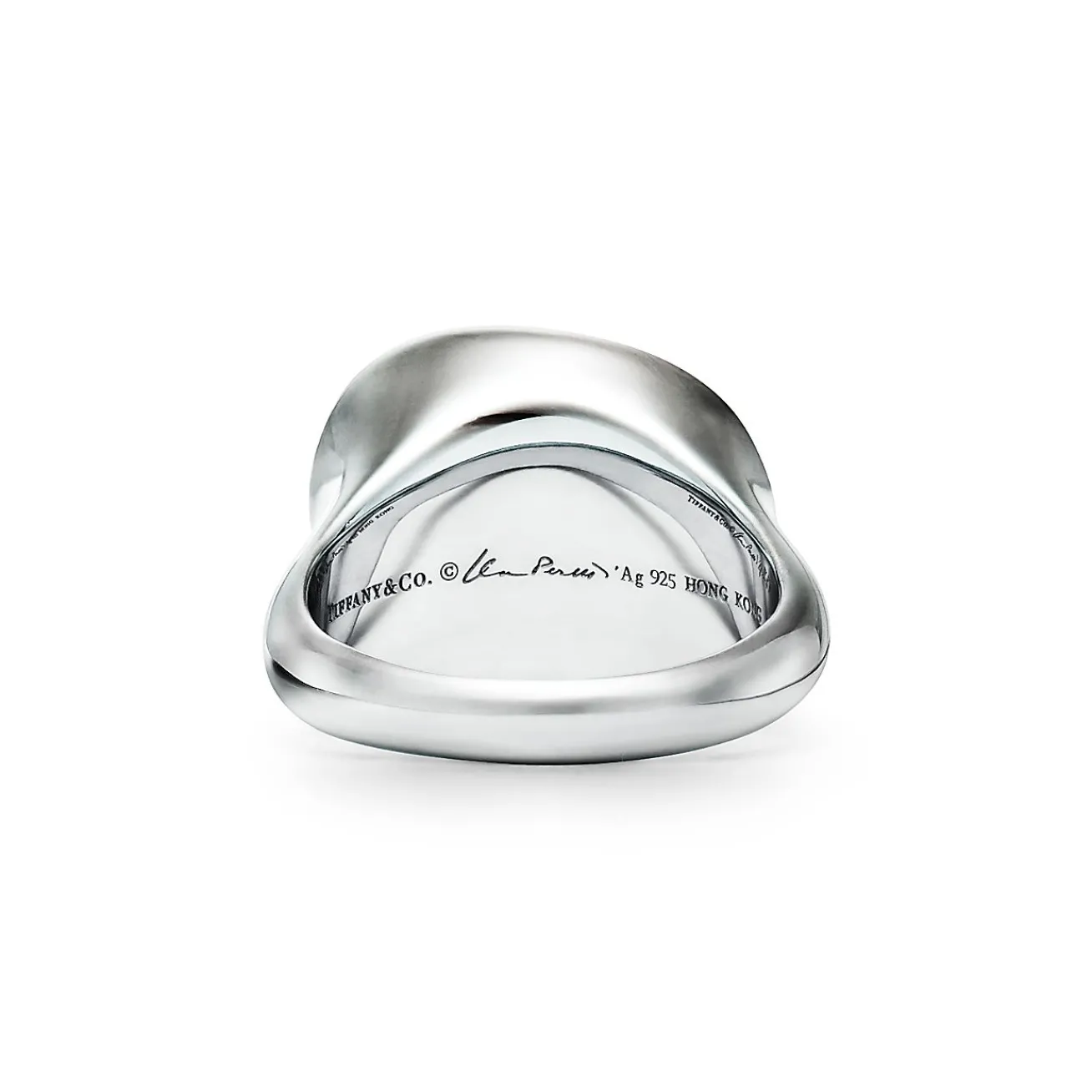 Tiffany & Co. Elsa Peretti® Cabochon ring in sterling silver with rock crystal, 15.5 mm wide. | ^ Rings|Sterling Silver Jewelry
