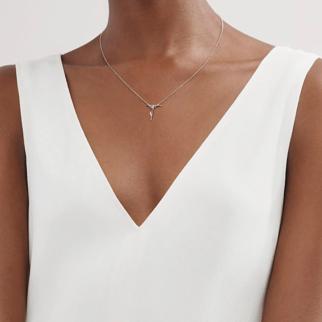 Tiffany & Co. Elsa Peretti® crucifix pendant in sterling silver, 19 mm wide. | ^ Necklaces & Pendants|Sterling Silver Jewelry