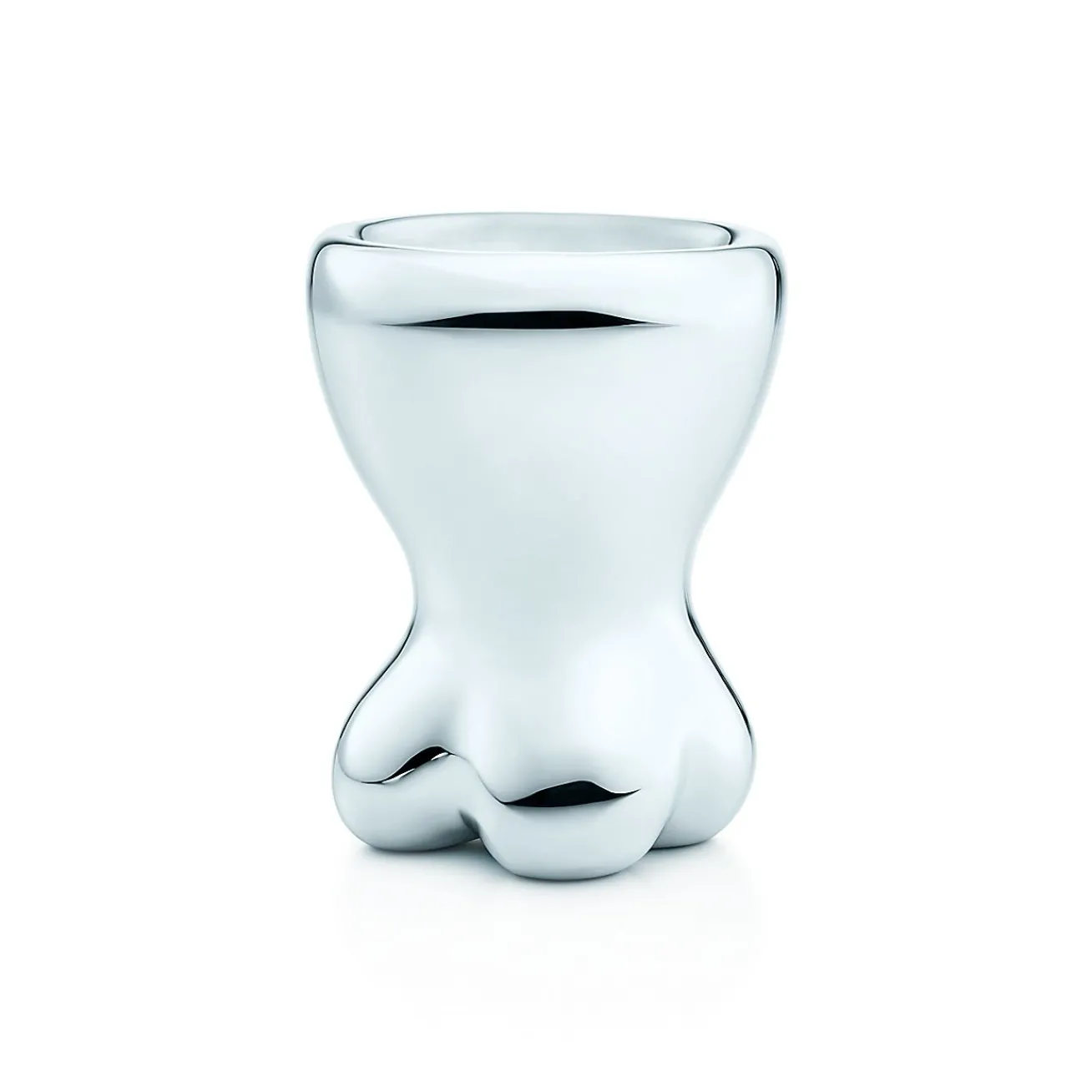 Tiffany & Co. Elsa Peretti® egg cup in sterling silver. | ^ Tableware|Elsa Peretti Home