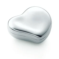 Tiffany & Co. Elsa Peretti® heart box in sterling silver, small. | ^ The Home|Housewarming Gifts