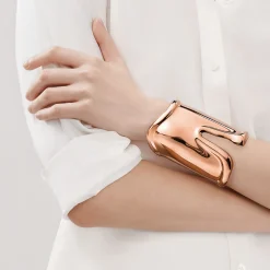 Tiffany & Co. Elsa Peretti® large Bone cuff in 18k rose gold, 95 mm wide. | ^ Bracelets|Rose Gold Jewelry