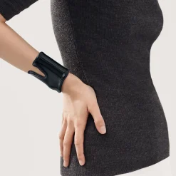 Tiffany & Co. Elsa Peretti® large Bone cuff in black finish over copper, 95 mm wide. | ^ Bracelets|Elsa Peretti®