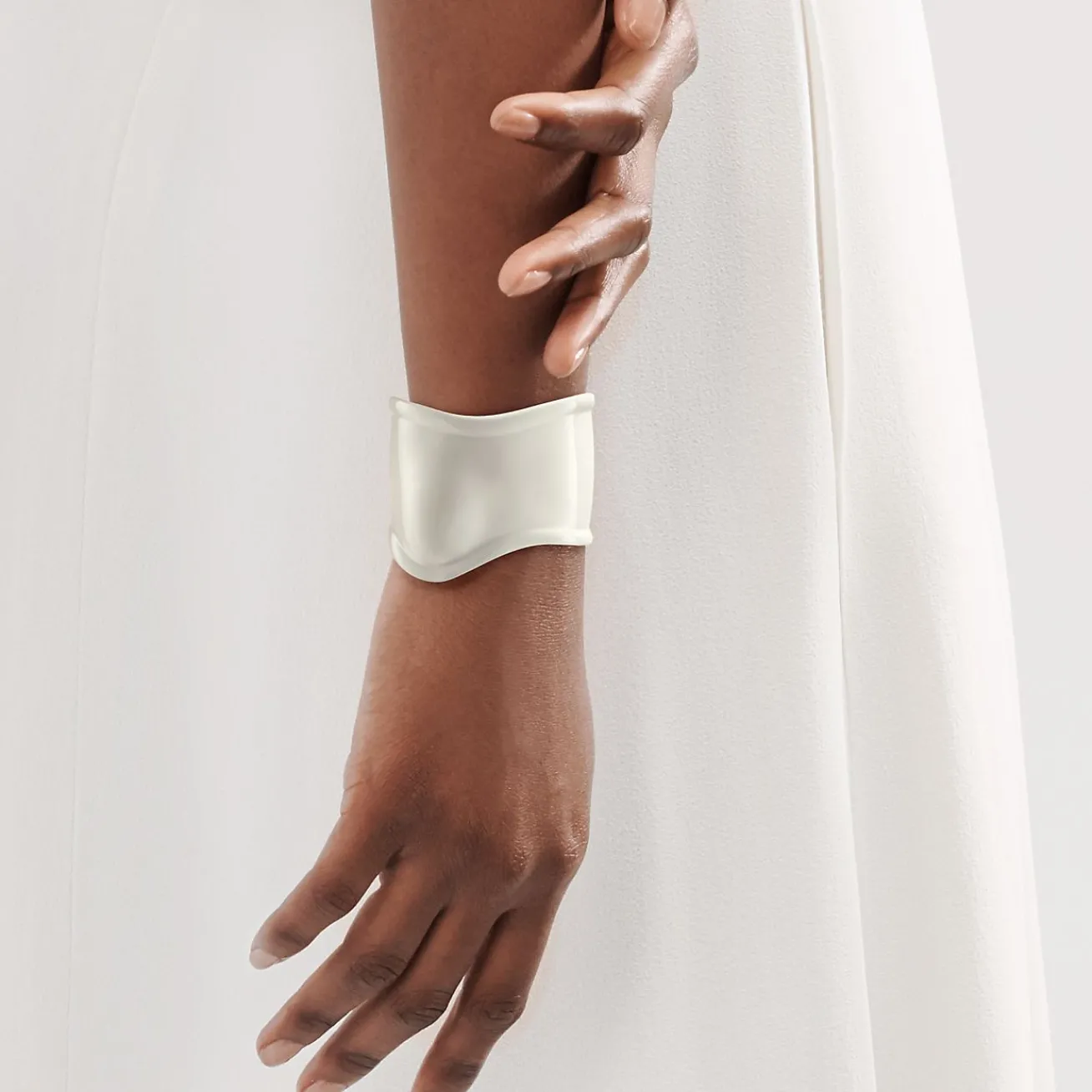 Tiffany & Co. Elsa Peretti® Medium Bone Cuff in White Finish Over Copper, 61 mm Wide | ^ Bracelets|Elsa Peretti®