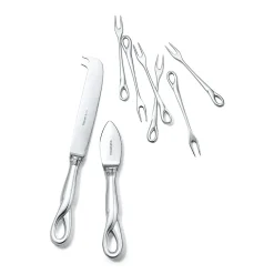 Tiffany & Co. Elsa Peretti® Padova™ cheese knife in sterling silver. | ^ Tableware|Flatware & Trays