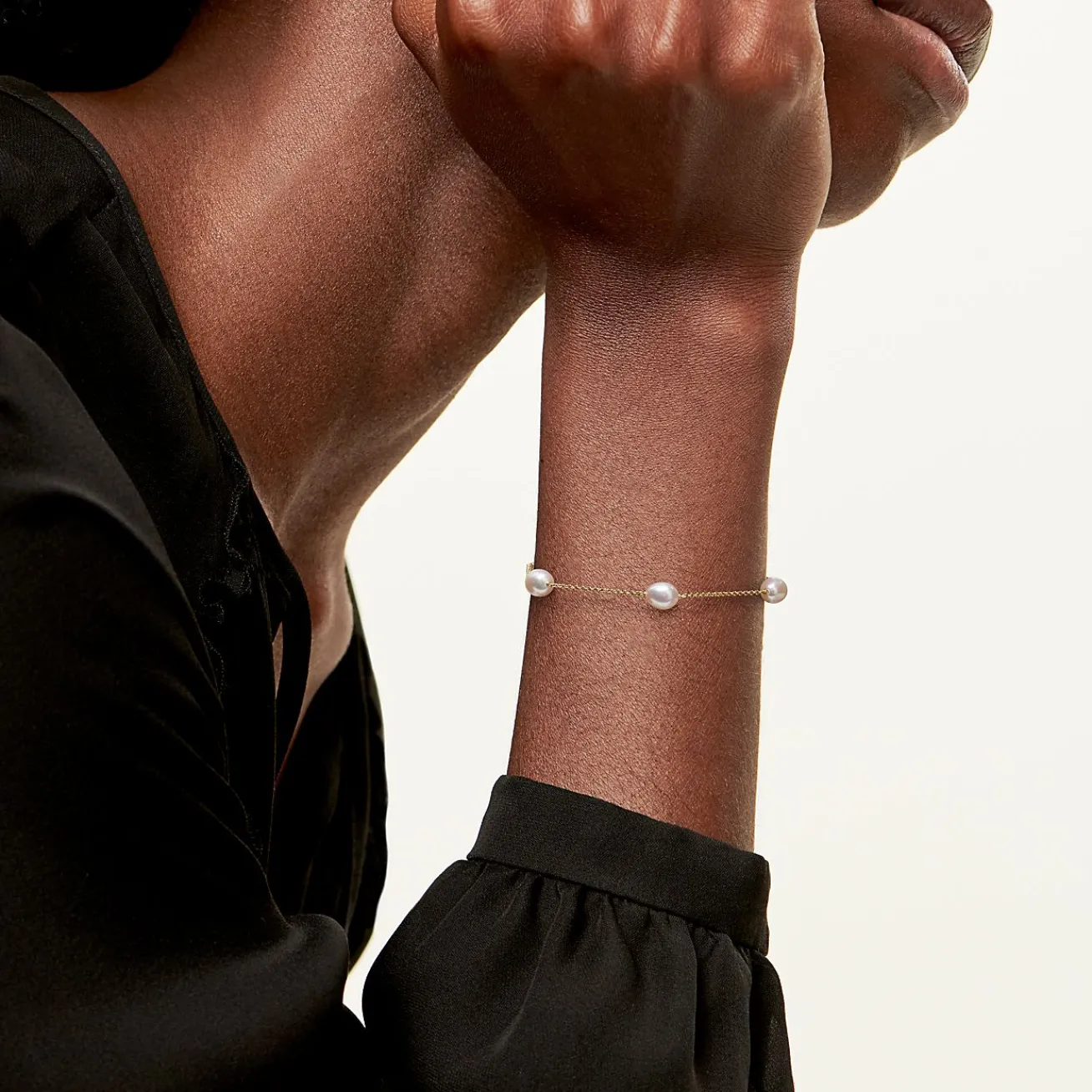 Tiffany & Co. Elsa Peretti® Pearls by the Yard™ bracelet in 18k gold. | ^ Bracelets|Gifts for Her