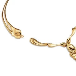 Tiffany & Co. Elsa Peretti® Scorpion Necklace in Yellow Gold | ^ Necklaces & Pendants|Gold Jewelry