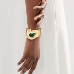Tiffany & Co. Elsa Peretti® small Bone cuff in 18k gold with green jade, 43 mm wide. | ^ Bracelets|Gold Jewelry