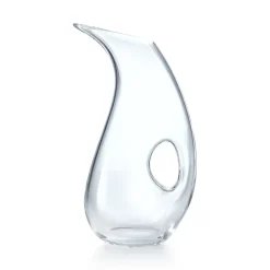 Tiffany & Co. Elsa Peretti® Teardrop carafe in glass. | ^ Elsa Peretti®|The Couple