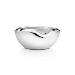Tiffany & Co. Elsa Peretti® Thumbprint bowl in sterling silver. More sizes available. | ^ The Home|Housewarming Gifts