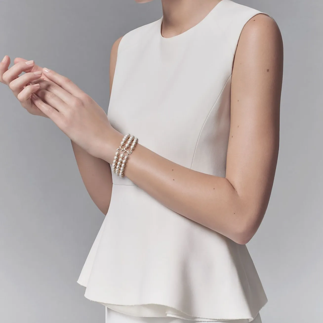 Tiffany & Co. Paloma Picasso® Olive Leaf three-row pearl bracelet in sterling silver. | ^ Bracelets|Sterling Silver Jewelry