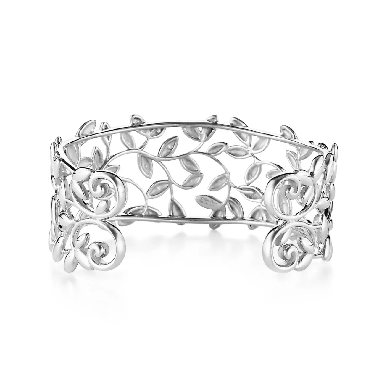 Tiffany & Co. Paloma Picasso® Olive Leaf cuff in sterling silver, medium. | ^ Bracelets|Gifts for Her