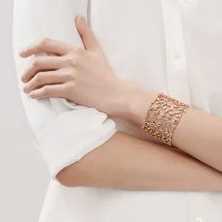 Tiffany & Co. Paloma Picasso® Olive Leaf cuff in 18k rose gold, medium. | ^ Bracelets|Rose Gold Jewelry