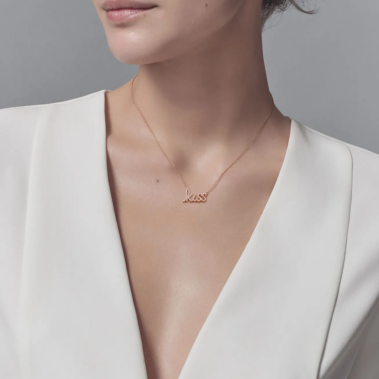 Tiffany & Co. Paloma's Graffiti kiss pendant in 18k rose gold with diamonds, mini. | ^ Necklaces & Pendants|Rose Gold Jewelry