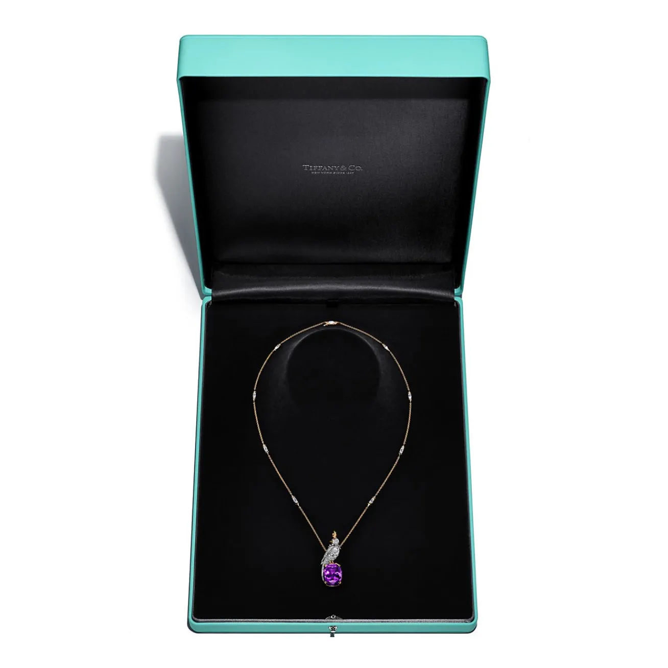 Tiffany & Co. Pendant in Gold and Platinum with an Amethyst, Diamonds and Pink Sapphires | ^ Necklaces & Pendants|Gold Jewelry