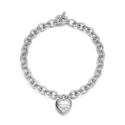 Tiffany & Co. Return to Tiffany® Full Heart Toggle Necklace in Sterling Silver | ^ Necklaces & Pendants|Gifts for Her