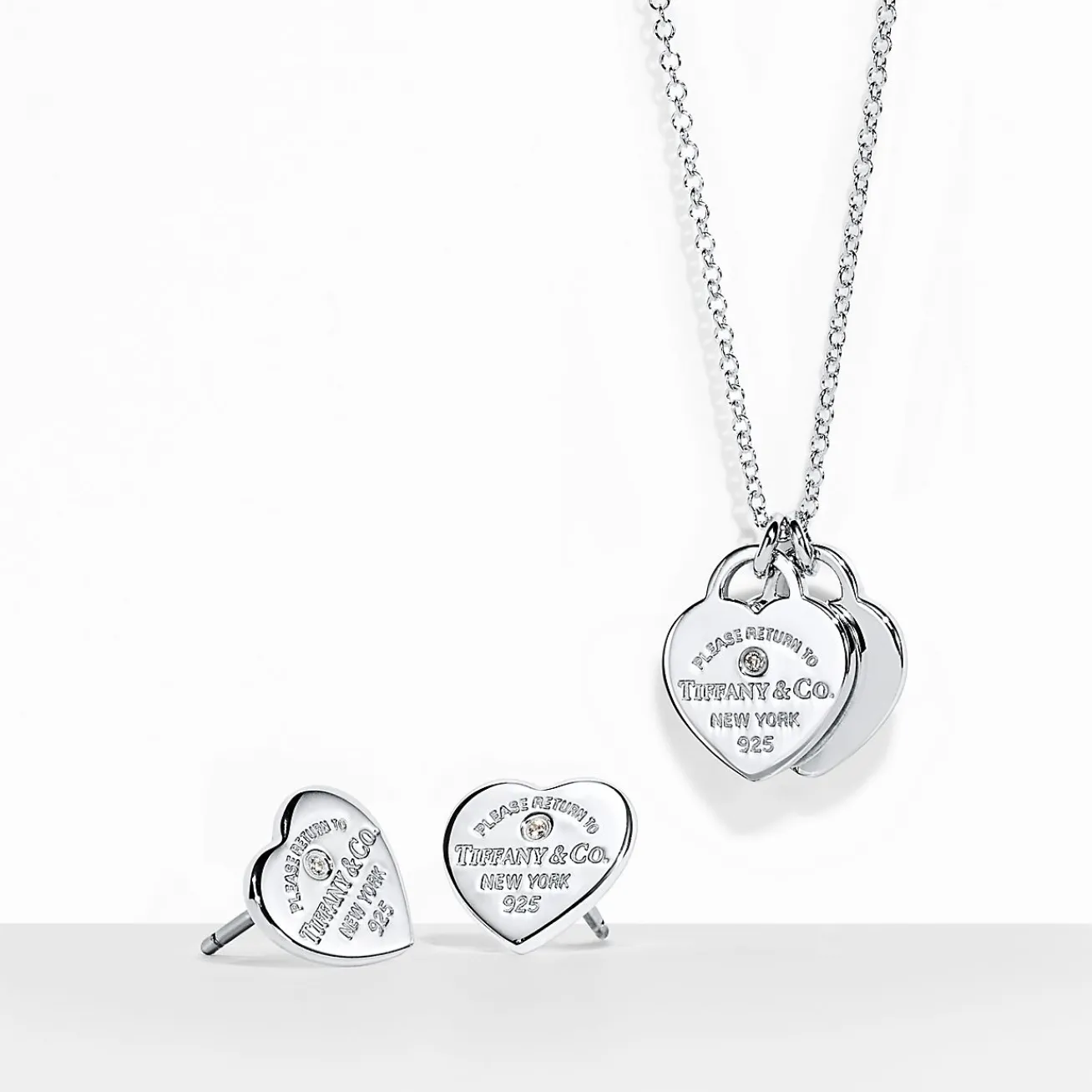 Tiffany & Co. Return to Tiffany® Heart Pendant and Earrings Set in Silver with Diamonds, Mini | ^ Gifts for Her|Her