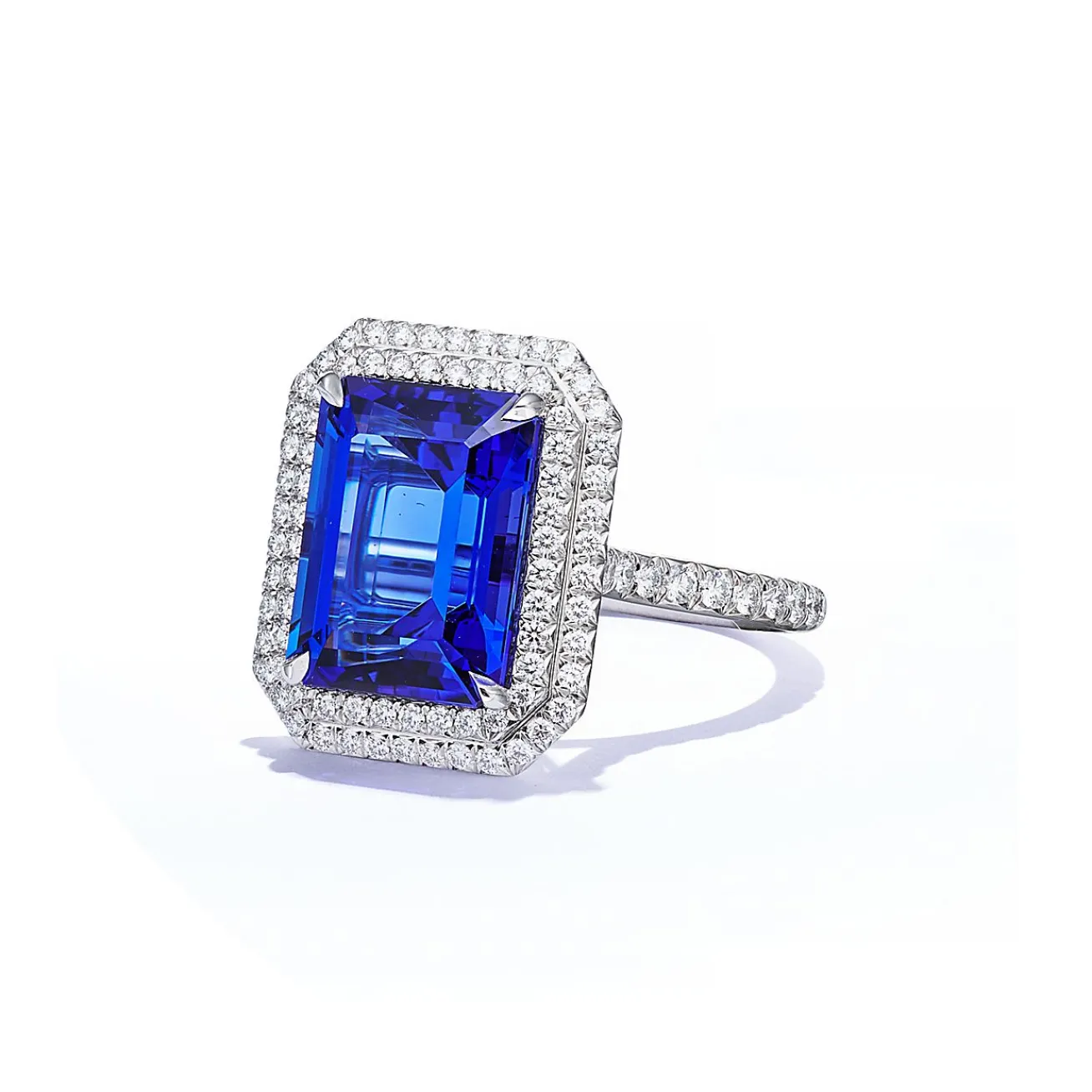 Tiffany & Co. Ring in Platinum with a Tanzanite and Diamonds | ^ Rings|Diamond Jewelry