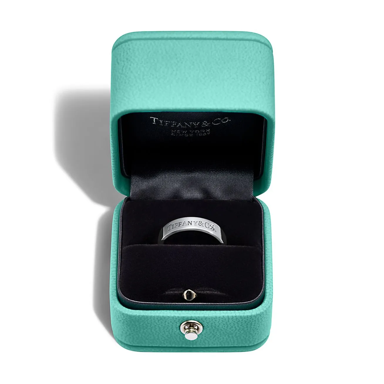 Tiffany & Co. T&CO.® Band Ring in Platinum with a Diamond | ^ Rings|Platinum Jewelry