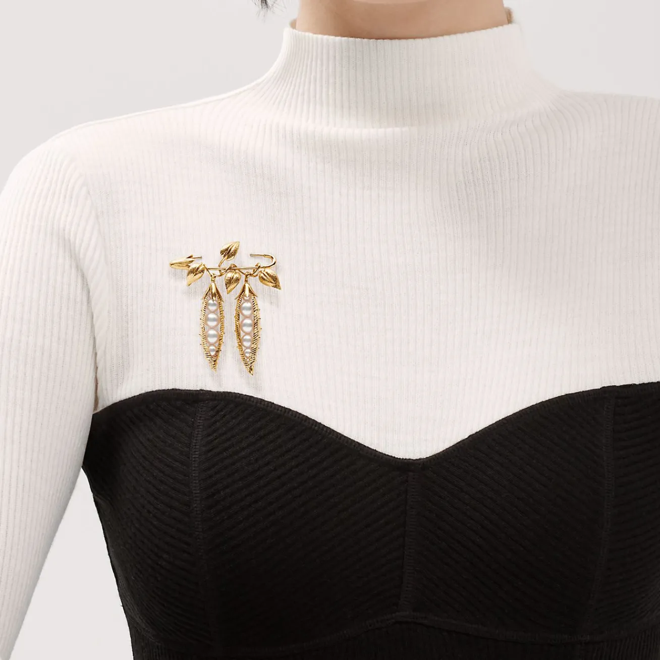 Tiffany & Co. Schlumberger® Peapod Brooch in Yellow Gold with Cultured Pearls | ^ Brooches|Gold Jewelry