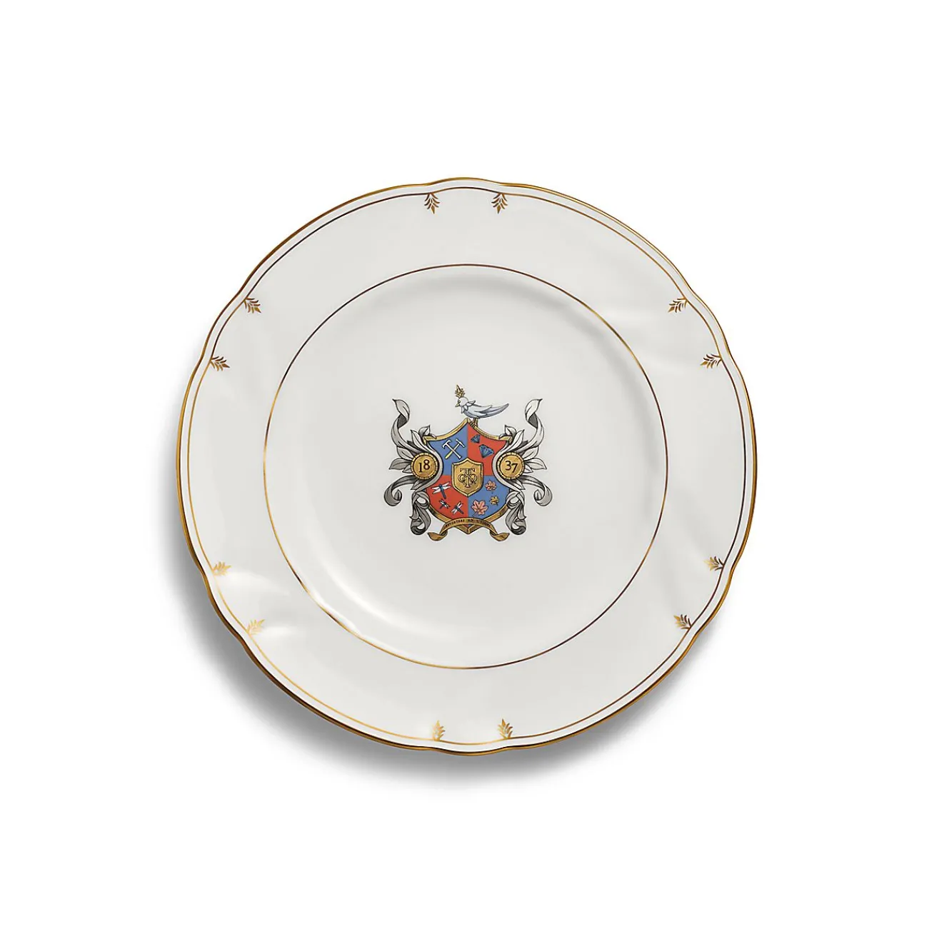 Tiffany & Co. Tiffany Crest Dessert Plate in Bone China | ^ Tableware