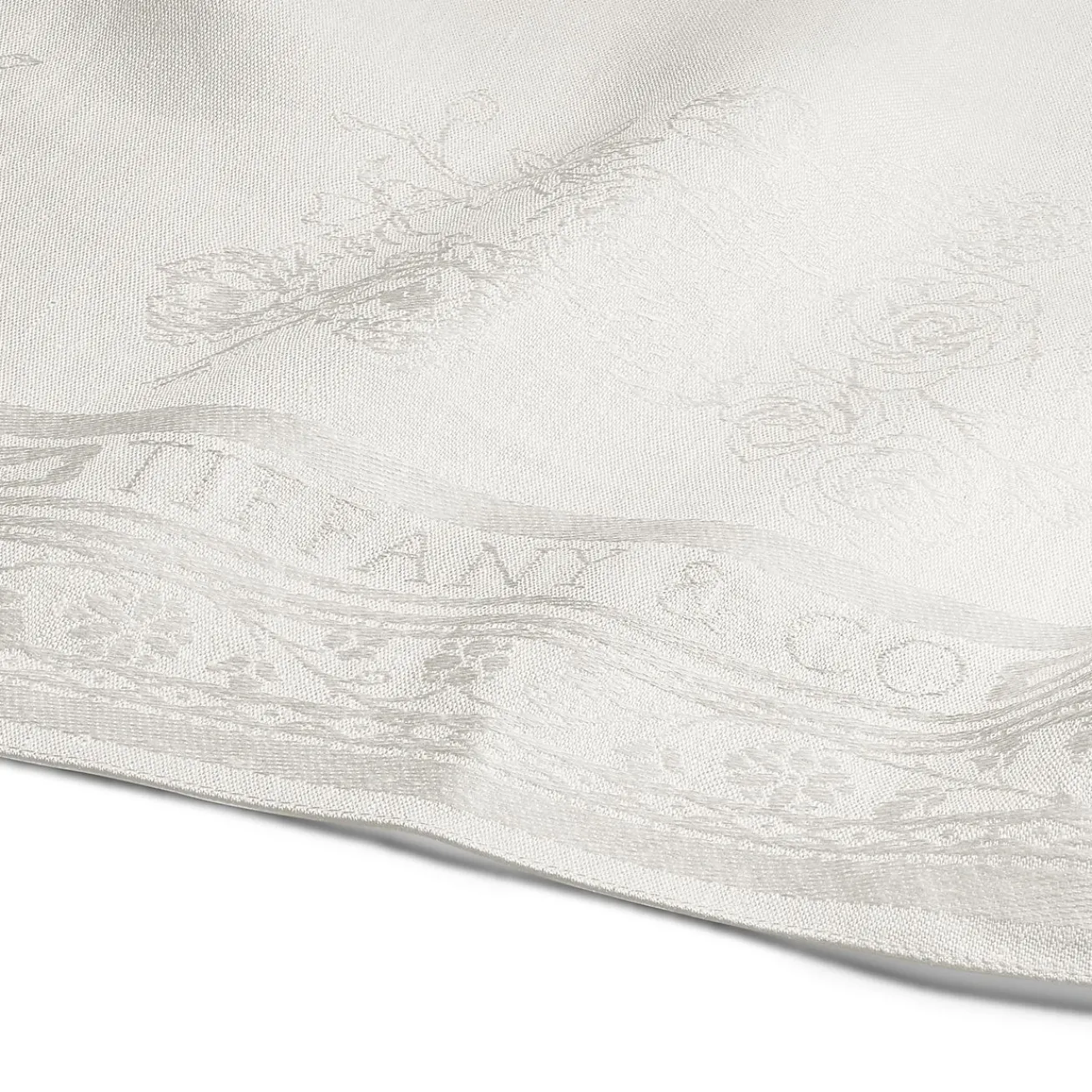 Tiffany & Co. Tiffany Crest Napkin in Embroidered White Linen | ^ Decor|Table Linens