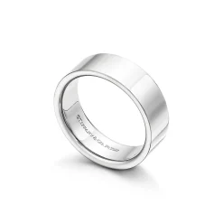 Tiffany & Co. Tiffany Essential Band ring in platinum, 6 mm wide. | ^ Rings|Men's Jewelry