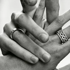 Tiffany & Co. Tiffany Essential Band ring in platinum, 6 mm wide. | ^ Rings|Men's Jewelry