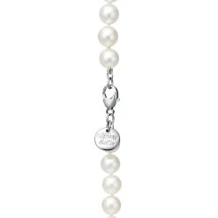 Tiffany & Co. Tiffany Essential Pearls necklace of Akoya pearls with an 18k white gold clasp. | ^ Necklaces & Pendants|Pearl Jewelry