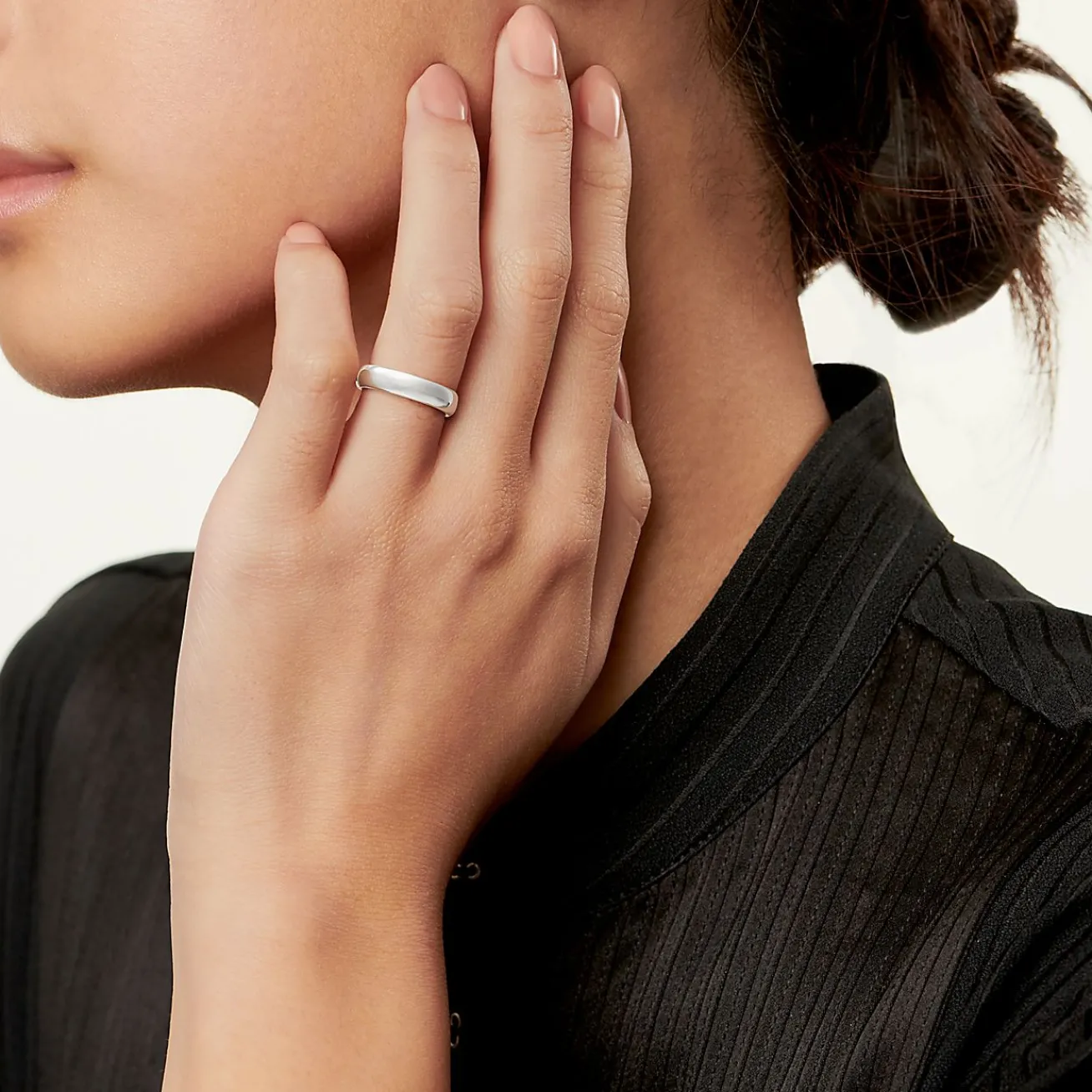 Tiffany & Co. Tiffany Forever Wedding Band Ring in Platinum, 4.5 mm Wide | ^ Rings|Platinum Jewelry