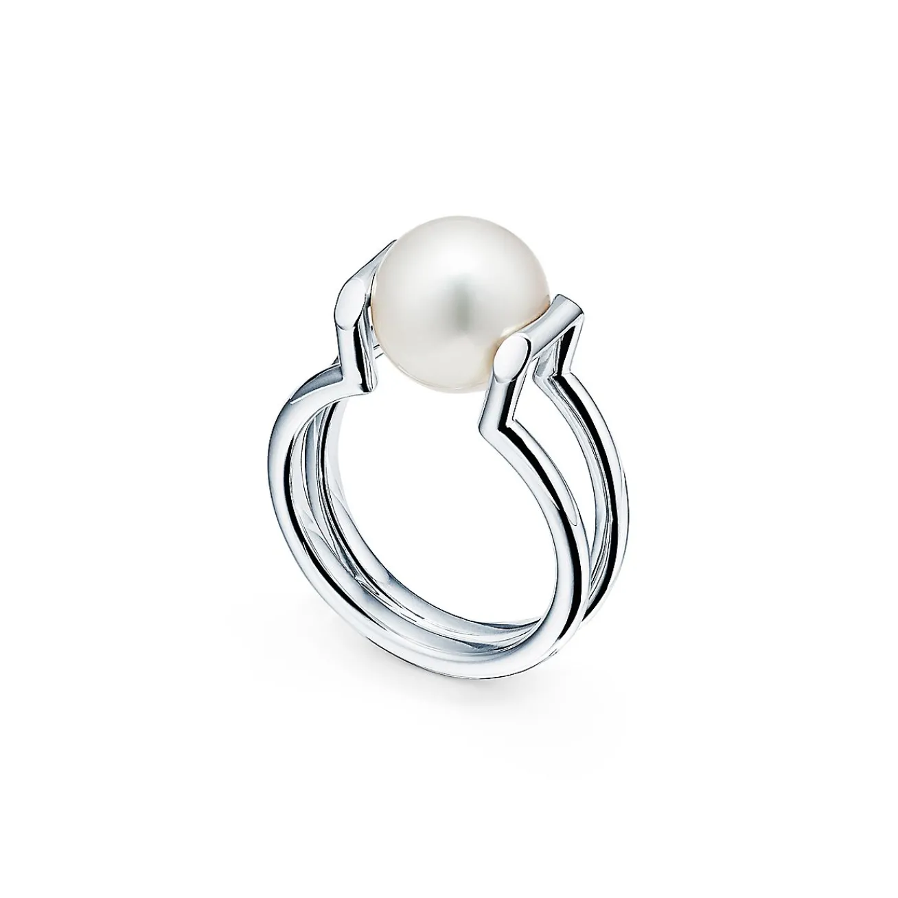 Tiffany & Co. Tiffany HardWear freshwater pearl ring in sterling silver. | ^ Rings|Gifts for Her