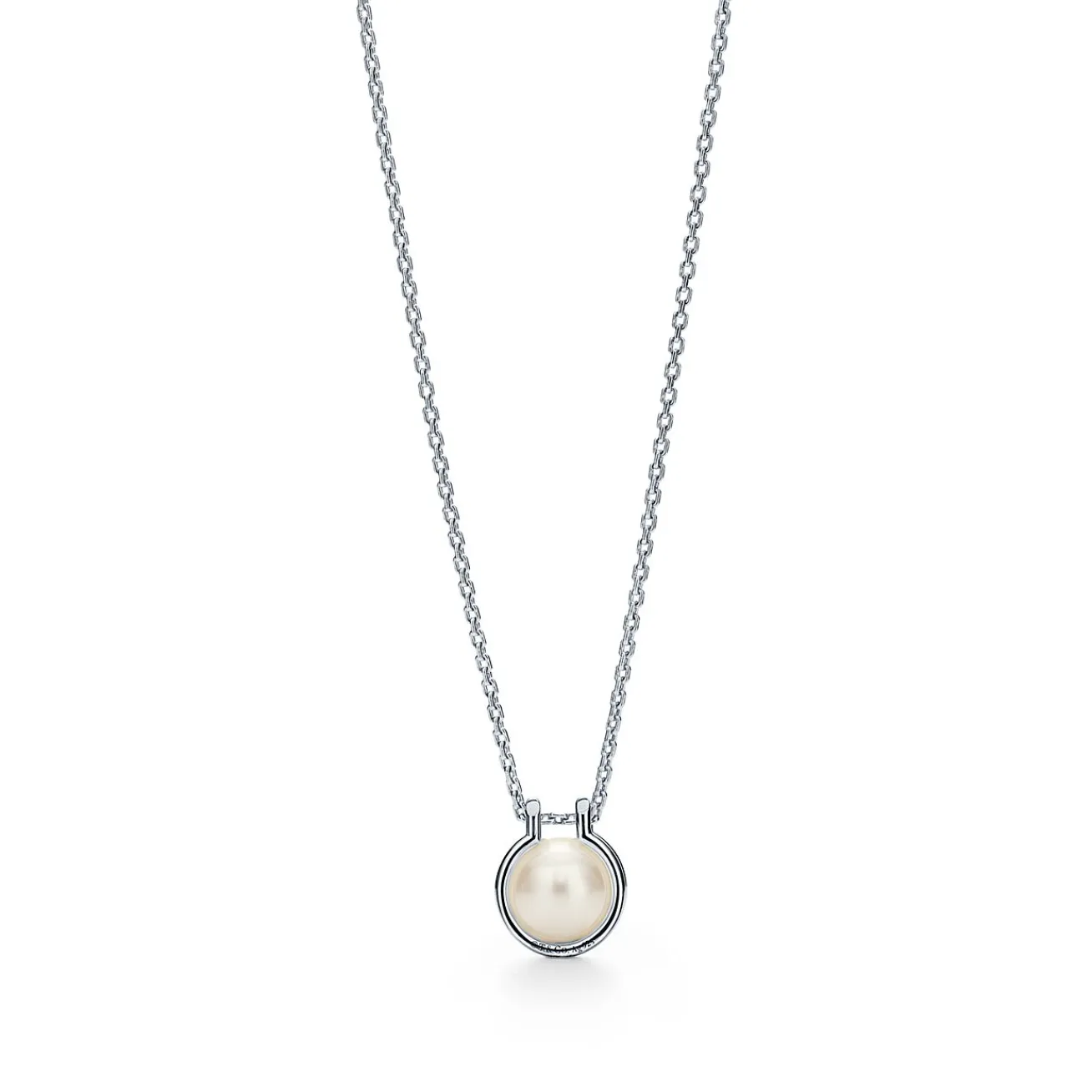 Tiffany & Co. Tiffany HardWear freshwater pearl link pendant in sterling silver. | ^ Necklaces & Pendants|Men's Jewelry