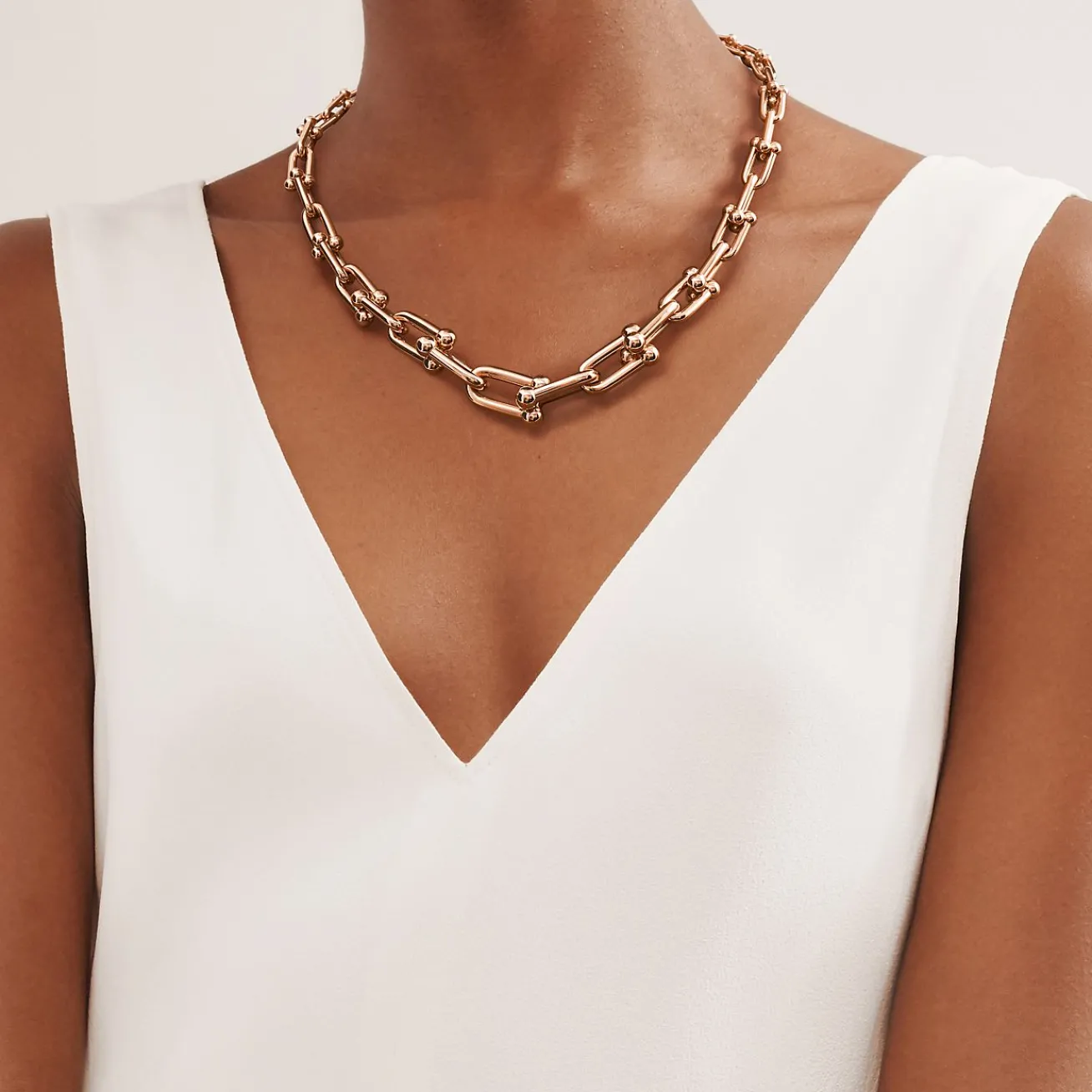Tiffany & Co. Tiffany HardWear graduated link necklace in 18k rose gold. | ^ Necklaces & Pendants|Men's Jewelry