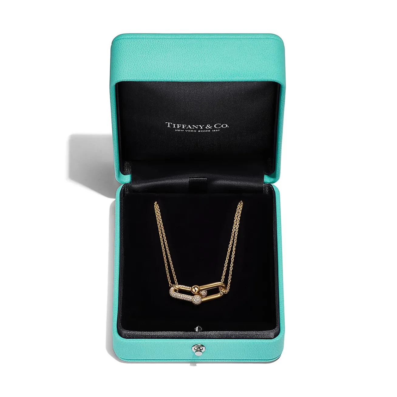 Tiffany & Co. Tiffany HardWear Large Double Link Pendant in Yellow Gold with Pavé Diamonds | ^ Necklaces & Pendants|Gold Jewelry