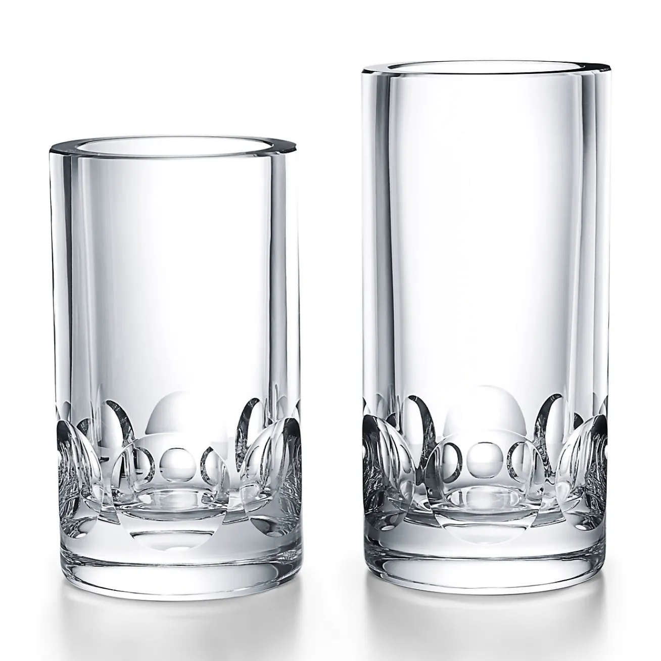 Tiffany & Co. Tiffany Pearl Cut vase in mouth-blown crystal glass, 12" high. | ^ Decor