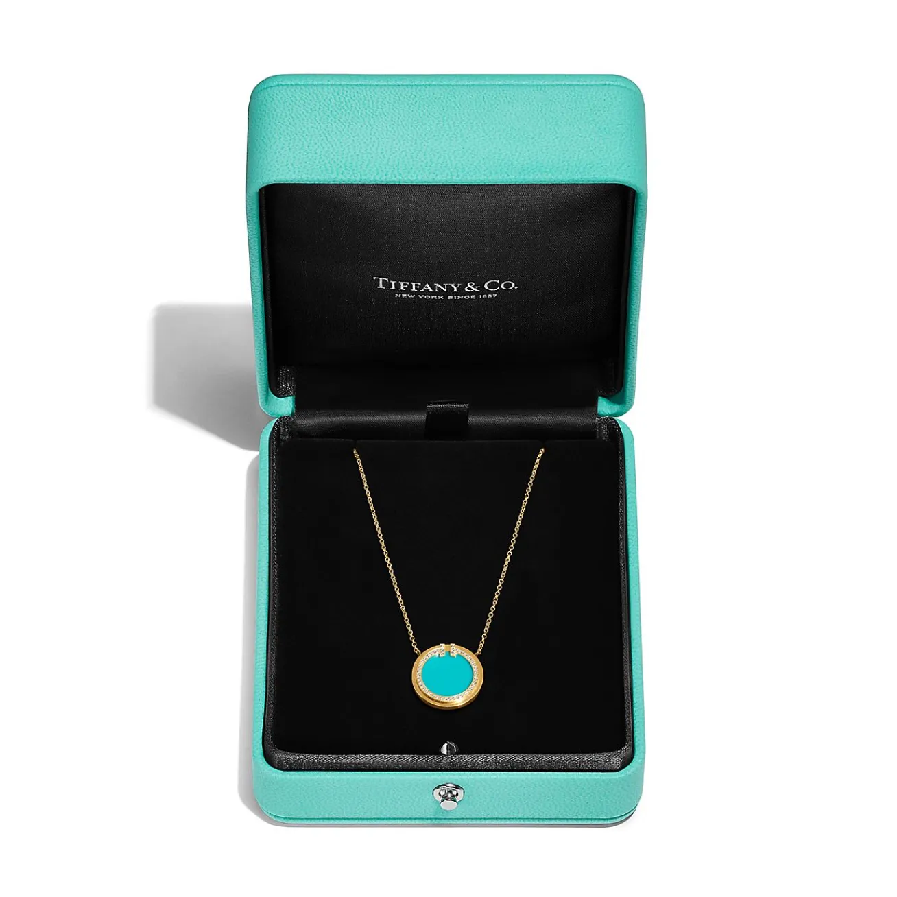 Tiffany & Co. Tiffany T diamond and turquoise circle pendant in 18k gold. | ^ Necklaces & Pendants|Gold Jewelry