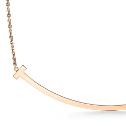 Tiffany & Co. Tiffany T extra large smile pendant in 18k rose gold. | ^ Necklaces & Pendants|Men's Jewelry