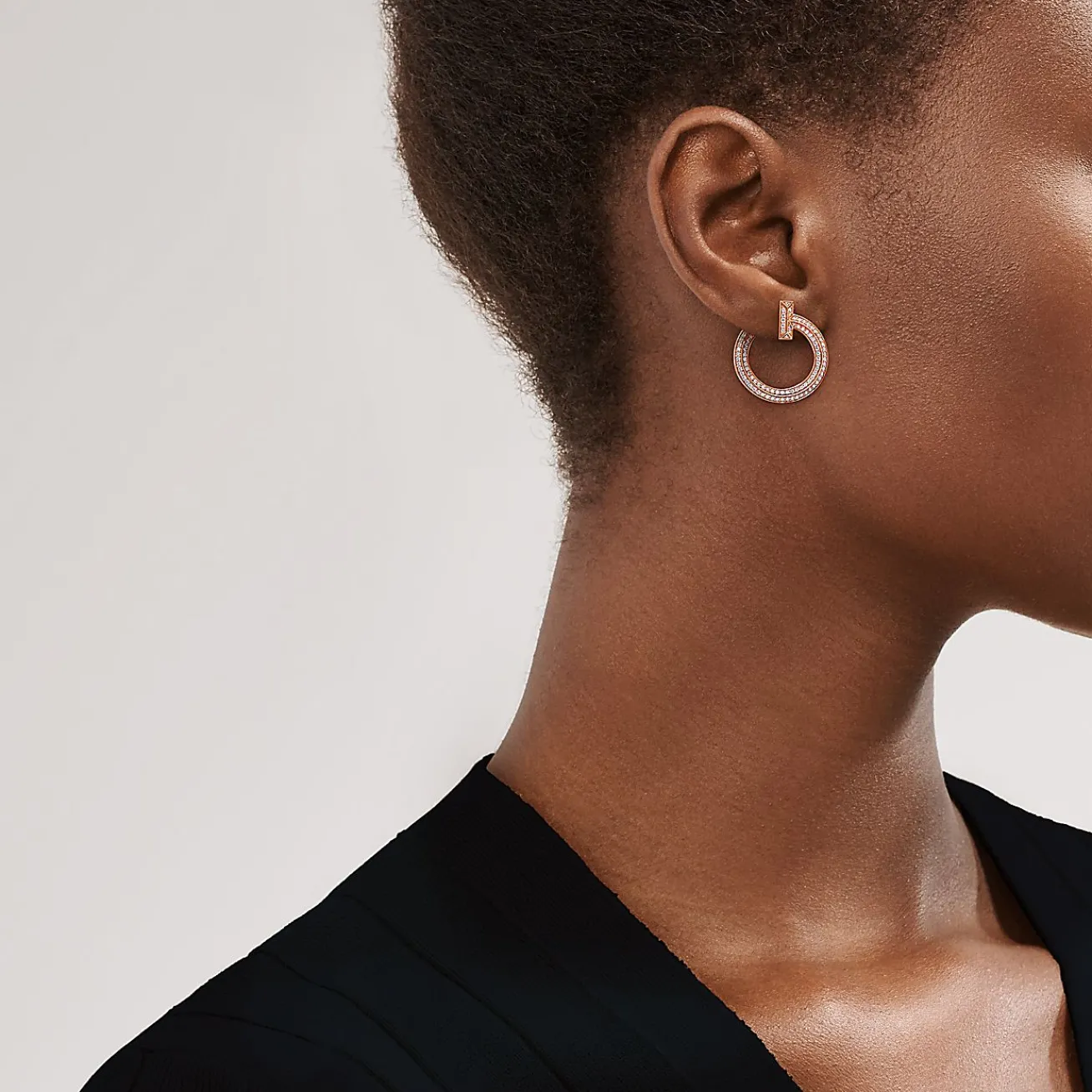 Tiffany & Co. Tiffany T T1 open hoop earrings in 18k rose gold with diamonds. | ^ Earrings|Hoop Earrings