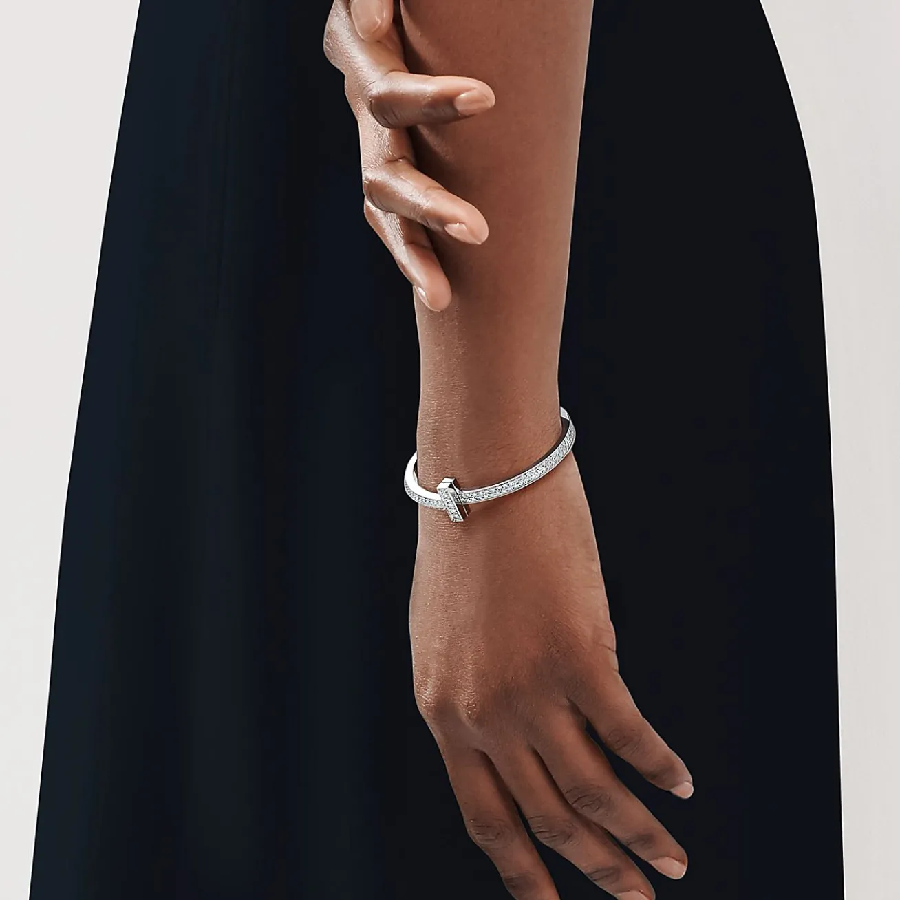Tiffany & Co. Tiffany T T1 wide diamond hinged bangle in 18k white gold, medium. | ^ Bracelets|Men's Jewelry