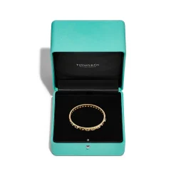Tiffany & Co. Tiffany T True narrow hinged bangle in 18k gold, large. | ^ Bracelets|Gold Jewelry