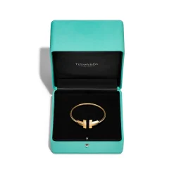 Tiffany & Co. Tiffany T wide wire bracelet in 18k gold, medium. | ^ Bracelets|Men's Jewelry