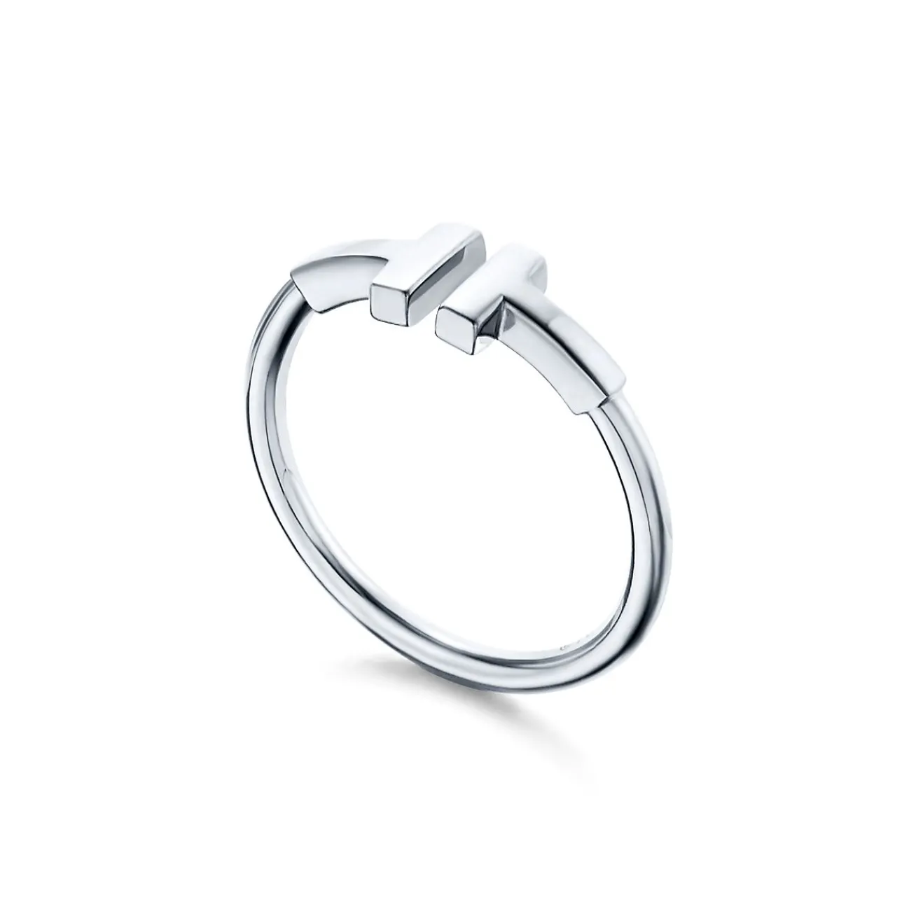 Tiffany & Co. Tiffany T wire ring in 18k white gold. | ^ Rings|Men's Jewelry