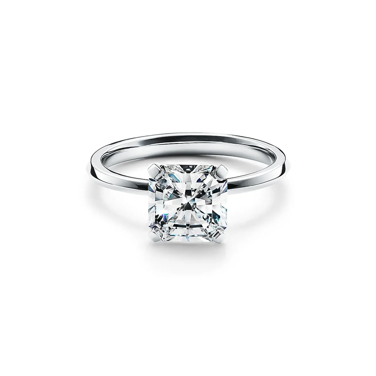 Tiffany & Co. Tiffany True® engagement ring in platinum: an icon of modern love. | ^ Engagement Rings