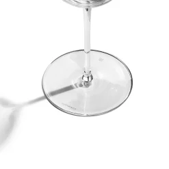 Tiffany & Co. Tiffany Wisteria White Wine Glass in Glass | ^ The Couple|Wedding Gifts