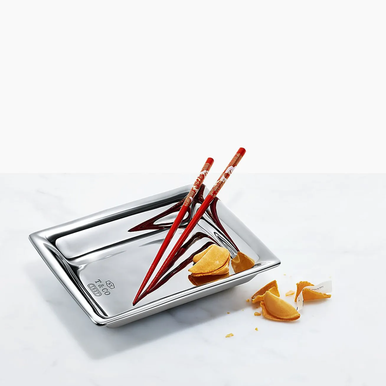 Tiffany & Co. Vide poche in porcelain with a silver hand-painted finish. | ^ Him|Gifts for Him
